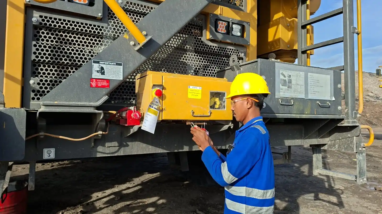 Home Page 17 cta hubungi kami IMS